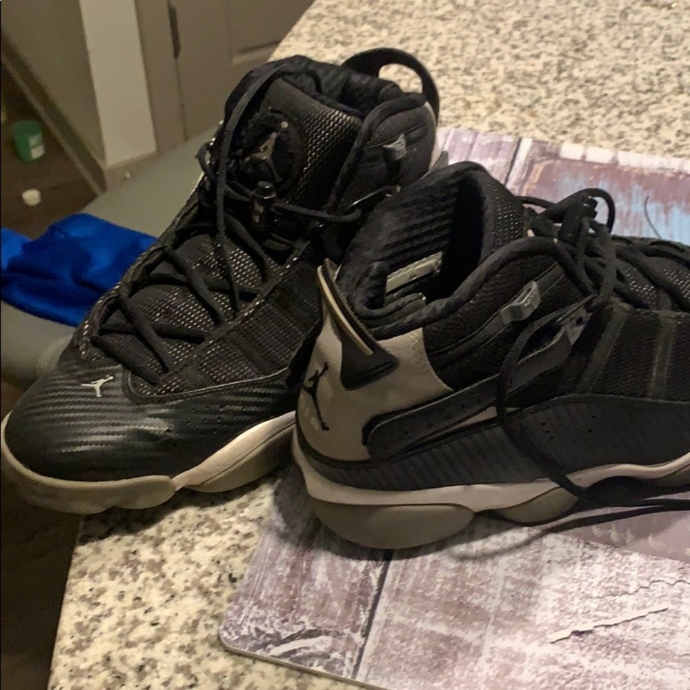 Jordan six rings grey black...used condition